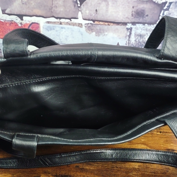 Perlina Black Leather Laptop Bag - Picture 8 of 12
